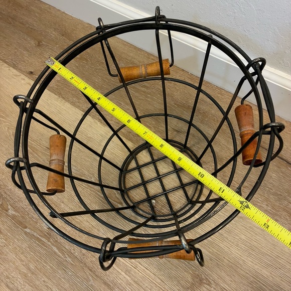 Black Iron Wire Log/Storage Basket w/ 4 Wooden Handles Farmhouse Rustic - Picture 11 of 14